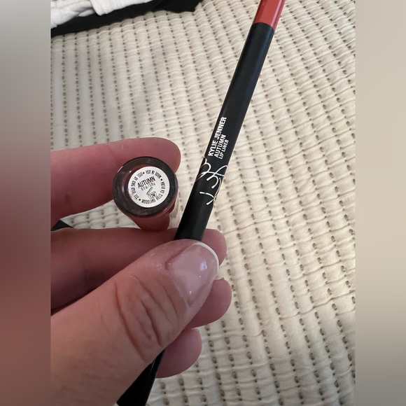 NEW Matte Lip Kit Kylie Cosmetics Liquid Lipstick & Lip Liner color Autumn - Picture 6 of 8